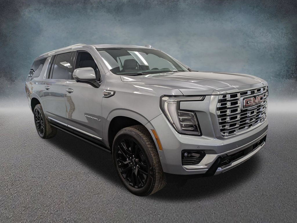 Used 2026 GMC Yukon XL Denali w/ Sun & Power Step Package AWD/4WD image 3