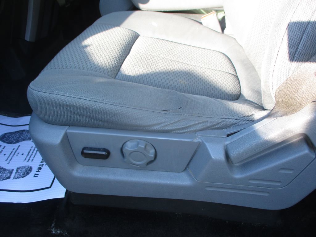 Used 2014 Ford F150 XLT w/ Equipment Group 302A Luxury image 10