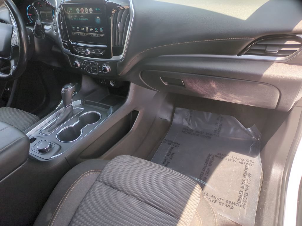 Used 2019 Chevrolet Traverse LT FWD image 18