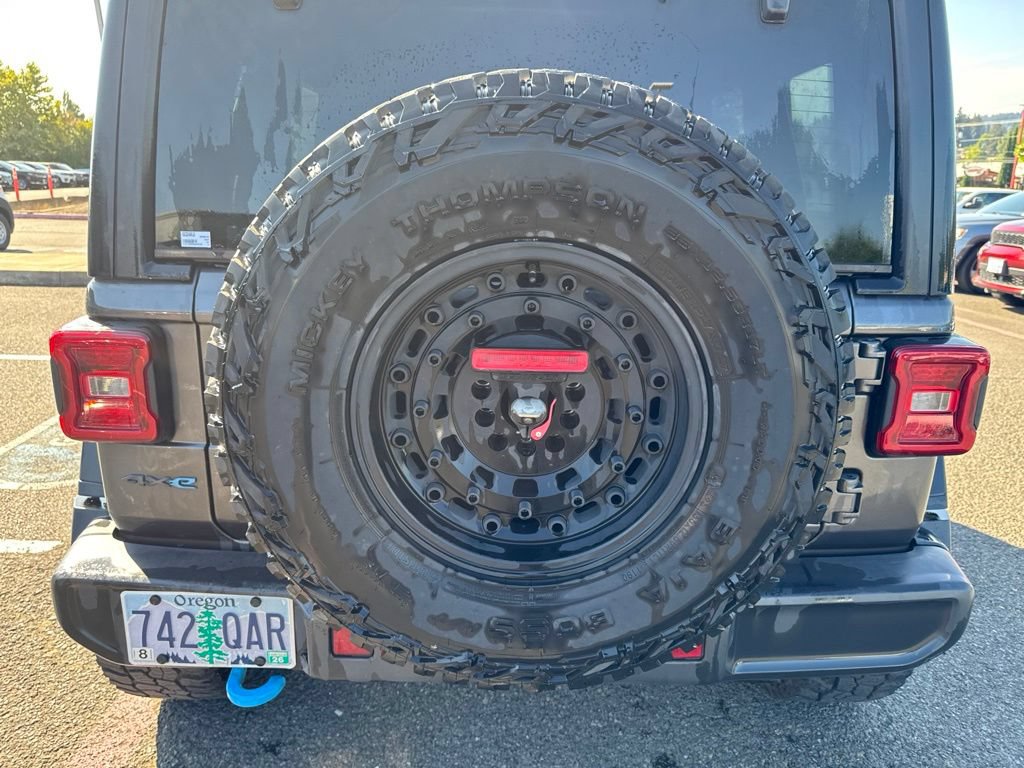 Used 2022 Jeep Wrangler Unlimited Rubicon 4xe w/ Cold Weather Group AWD/4WD image 8