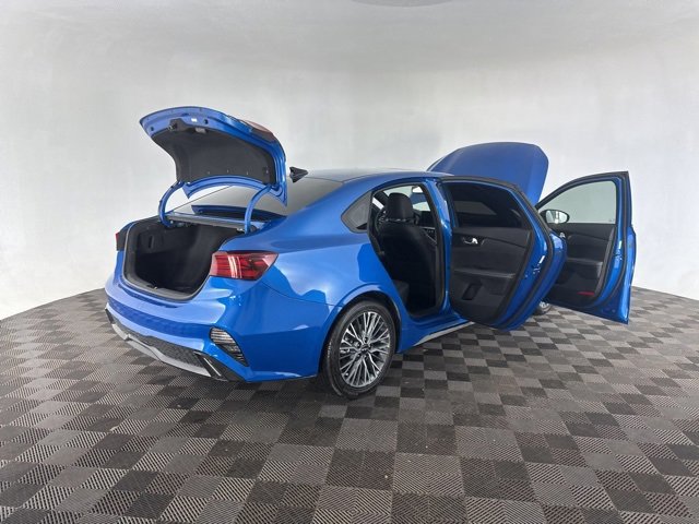 Used 2023 Kia Forte GT-Line w/ GT-Line Premium Package image 14