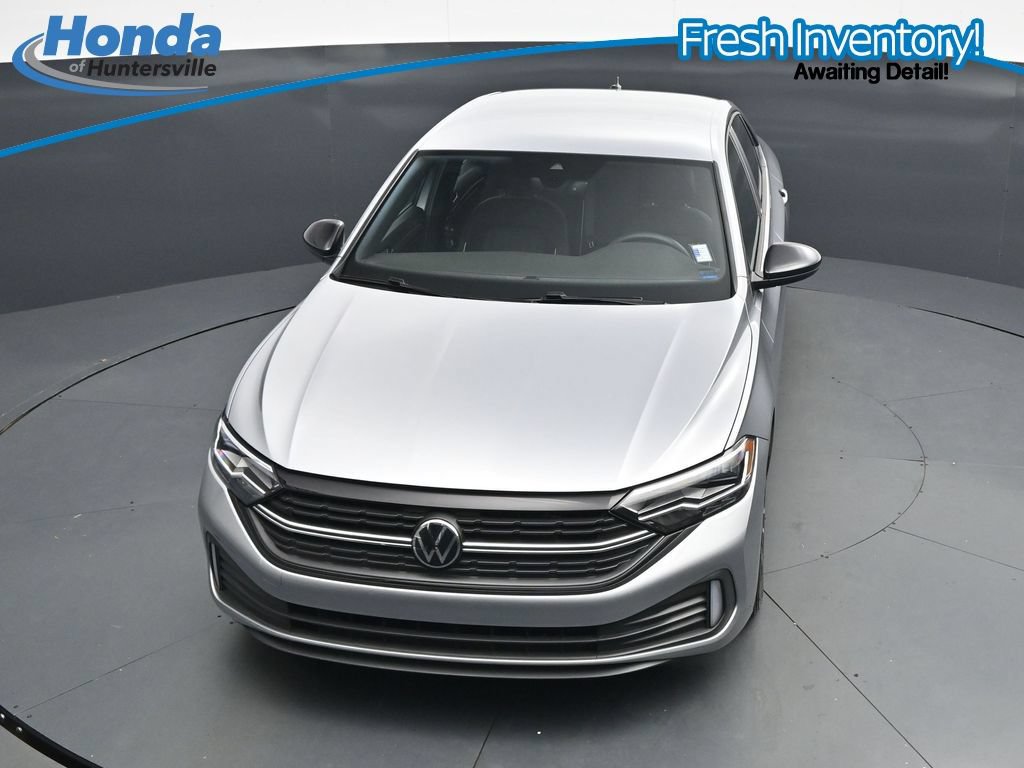 Used 2024 Volkswagen Jetta Sport FWD image 18