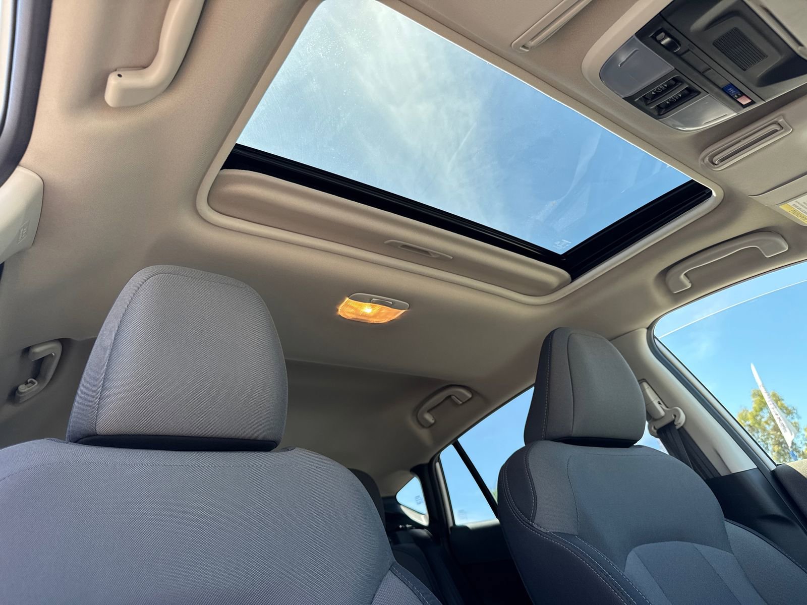 Certified 2025 Subaru Crosstrek 2.0i Premium AWD/4WD image 10