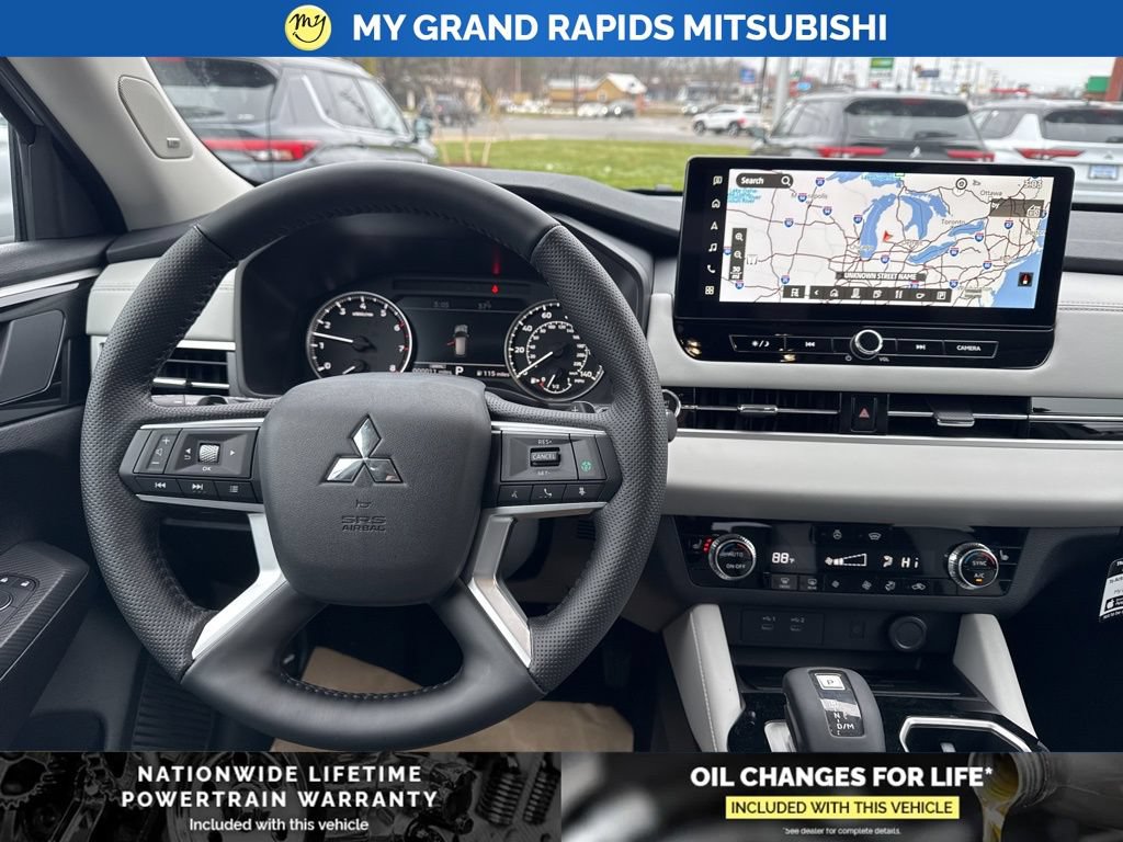 New 2026 Mitsubishi Outlander SE AWD/4WD image 11