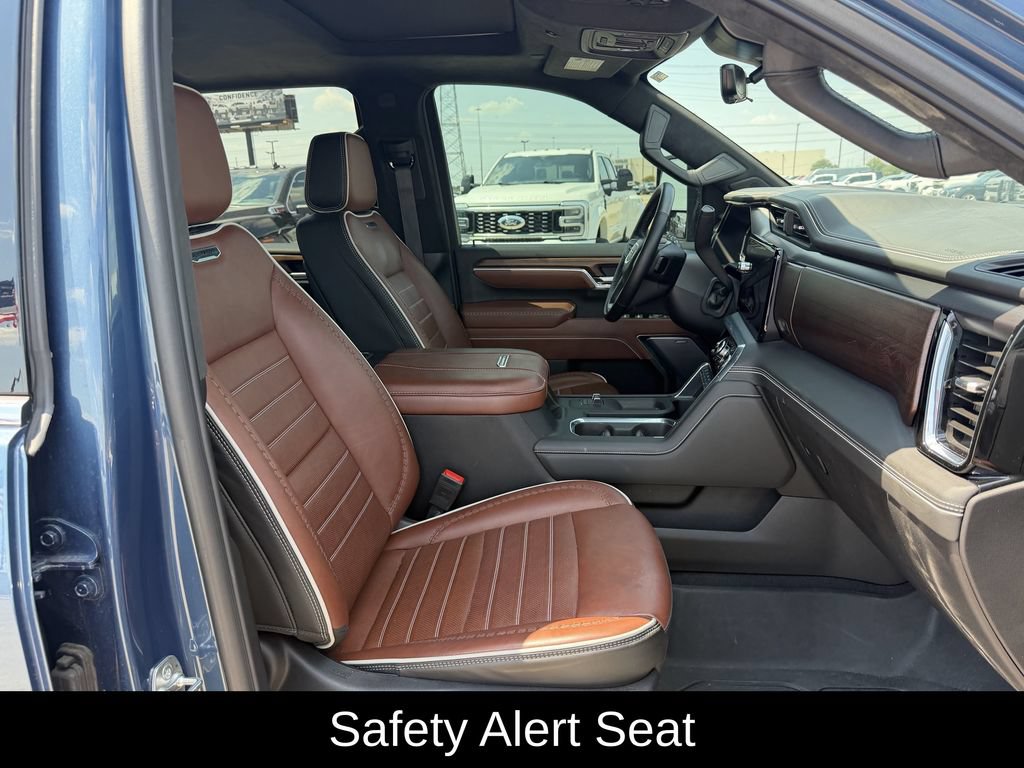 Used 2025 GMC Sierra 3500 Denali Ultimate AWD/4WD image 37