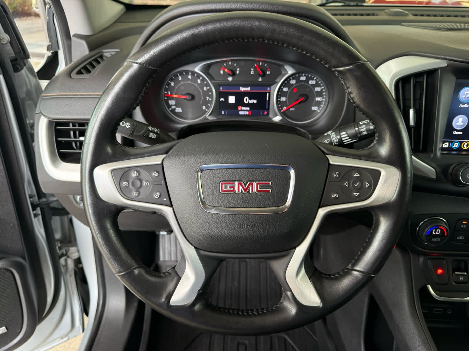 Used 2020 GMC Terrain SLT w/ Preferred Package AWD/4WD image 2