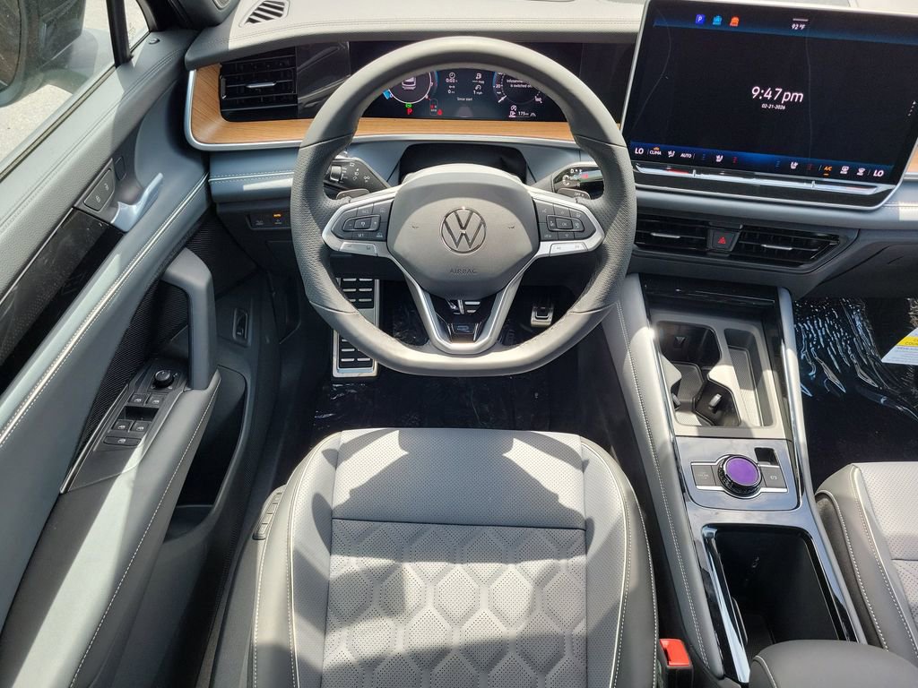 New 2026 Volkswagen Tiguan SEL R-Line AWD/4WD image 11