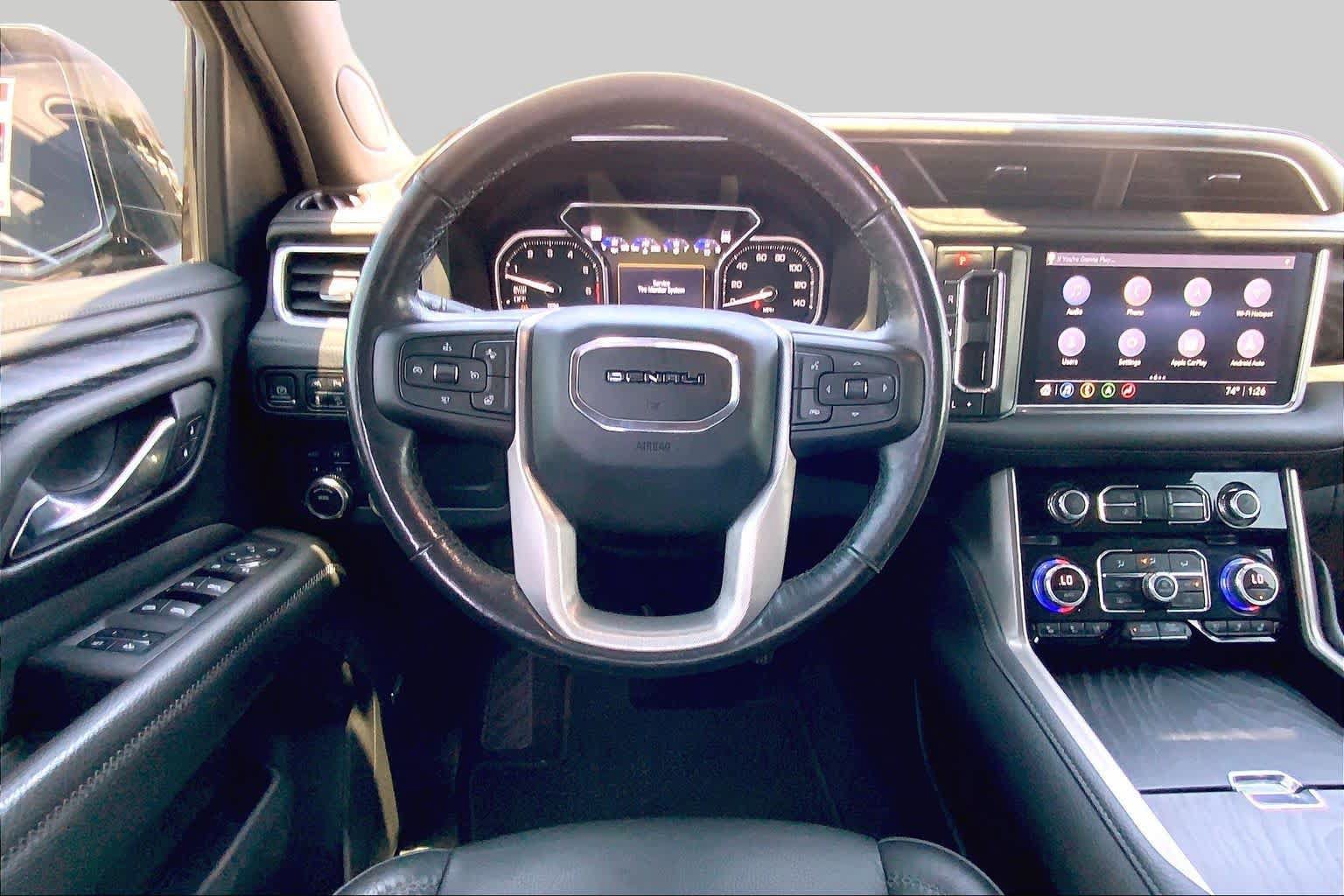Used 2021 GMC Yukon Denali w/ Denali Premium Package AWD/4WD image 6