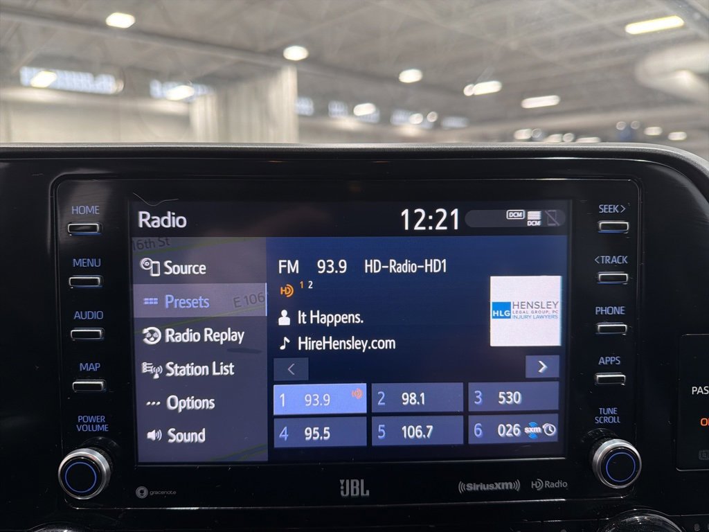 Used 2021 Toyota Highlander Limited image 15