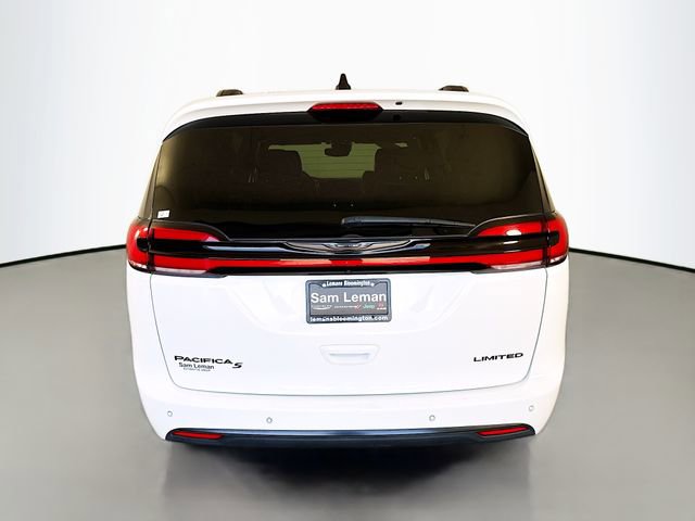 Used 2025 Chrysler Pacifica Limited FWD image 6