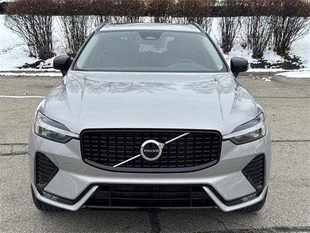 Used 2024 Volvo XC60 B5 Core image 8