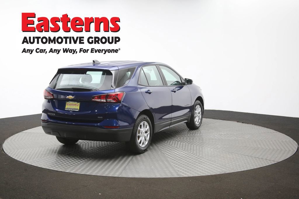 Used 2022 Chevrolet Equinox LS AWD/4WD image 40