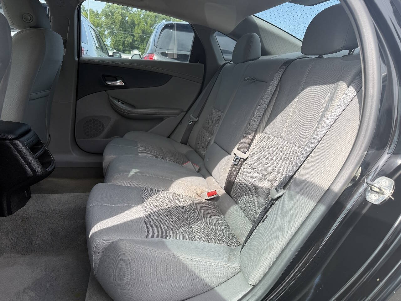 Used 2017 Chevrolet Impala LS FWD image 10