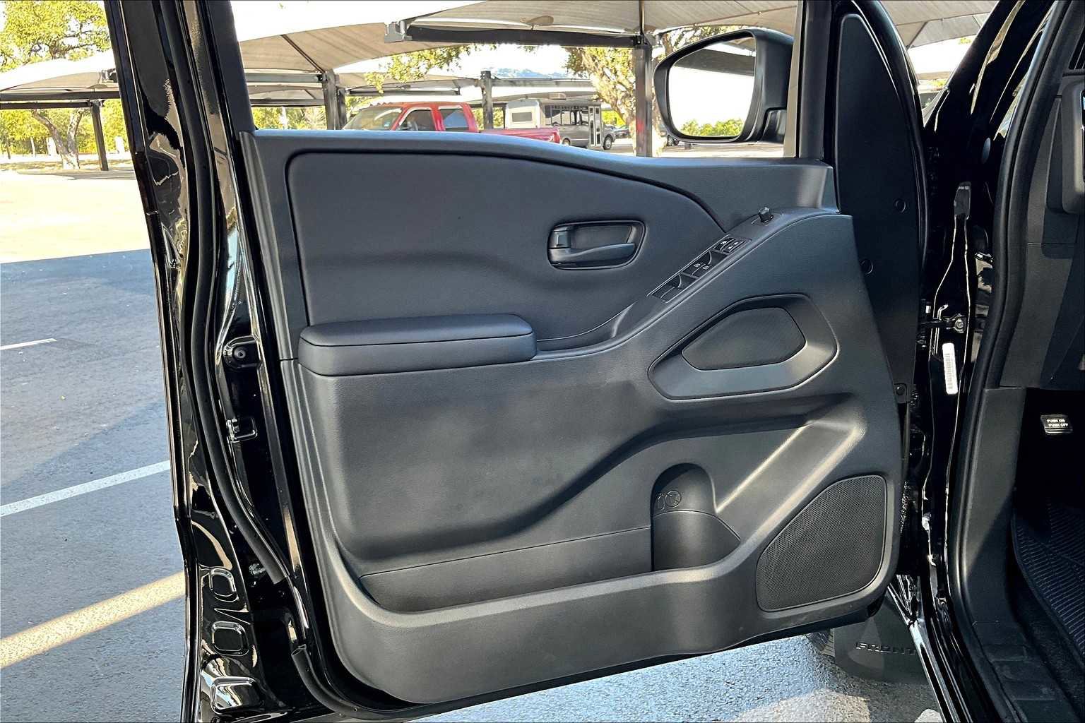 New 2026 Nissan Frontier SV image 10