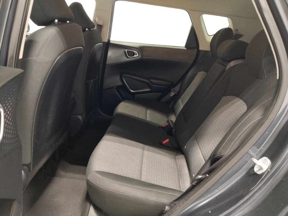 Used 2020 Kia Soul EX image 18