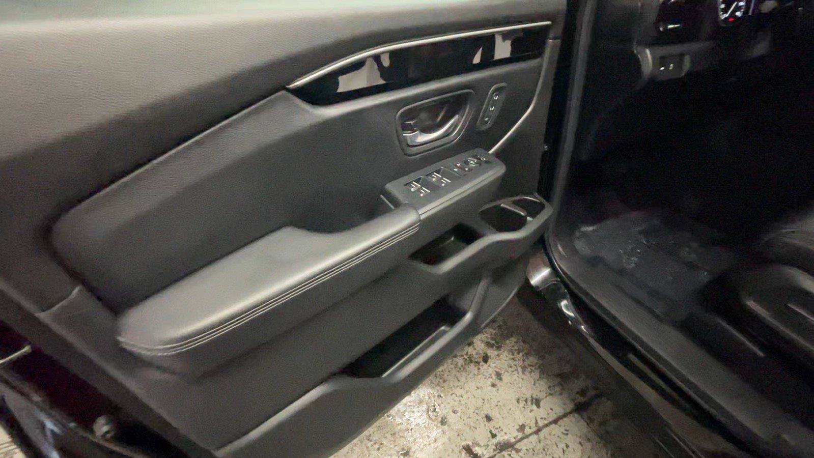 Certified 2025 Honda Pilot EX-L image 31