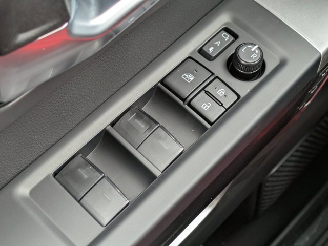 New 2025 Toyota Tundra Platinum image 31