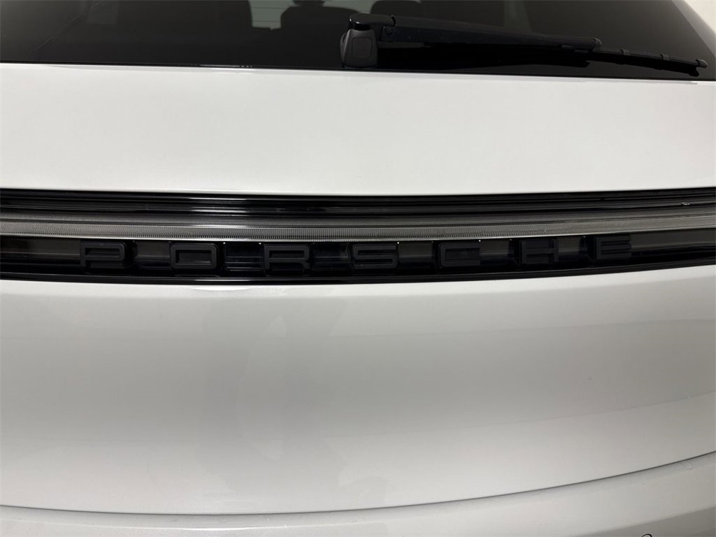 Certified 2023 Porsche Macan Turbo image 19