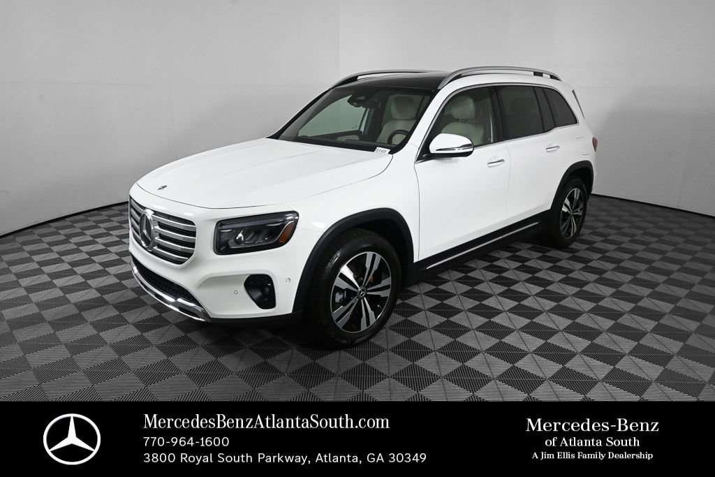 Used 2025 Mercedes-Benz GLB 250 image 1