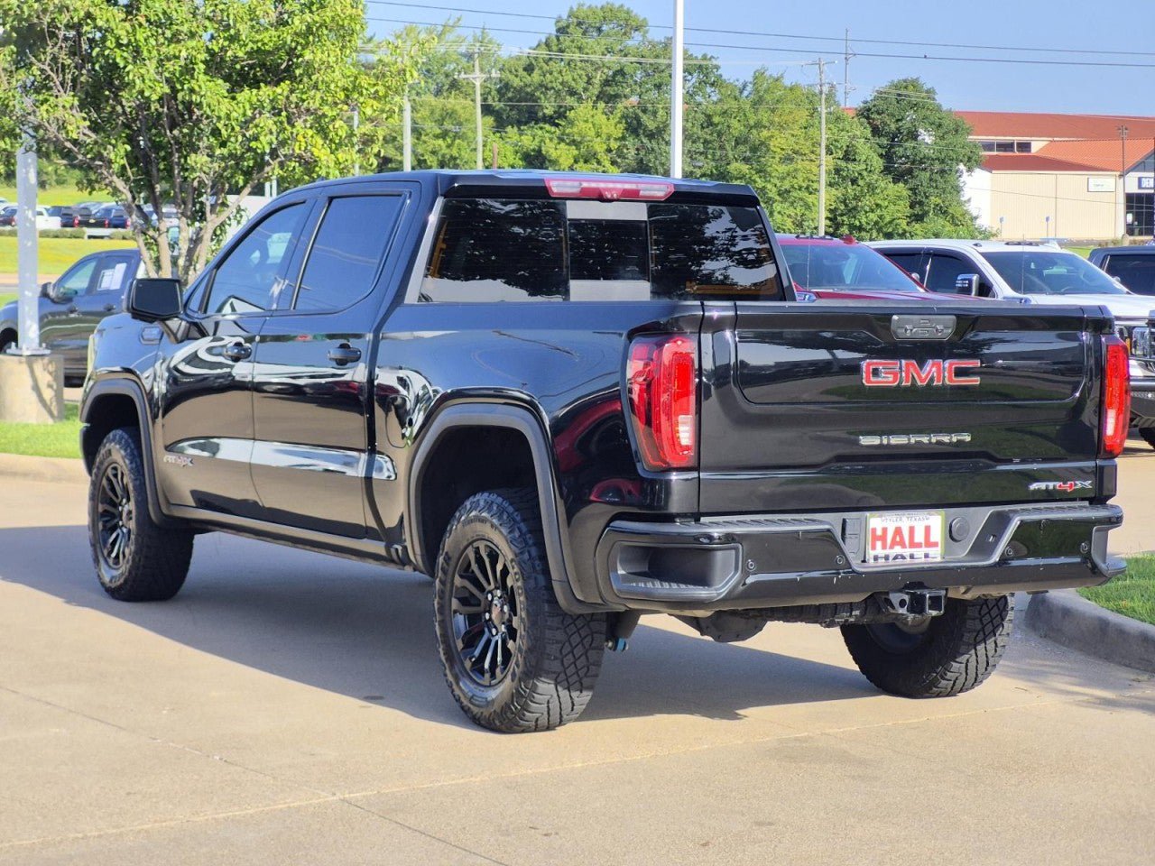 Certified 2023 GMC Sierra 1500 AT4X AWD/4WD image 4