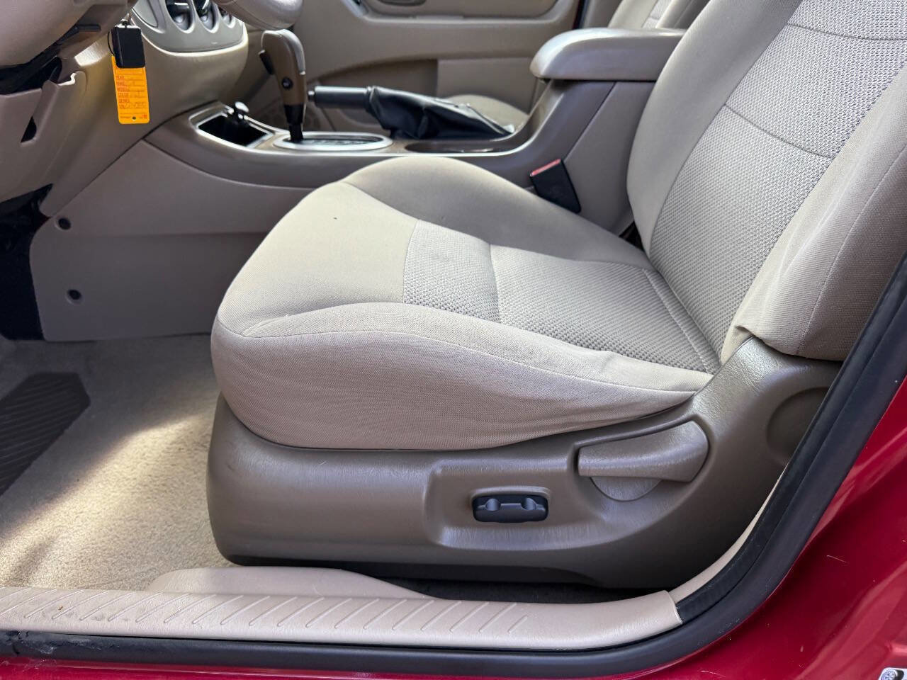 Used 2006 Ford Escape XLT image 15