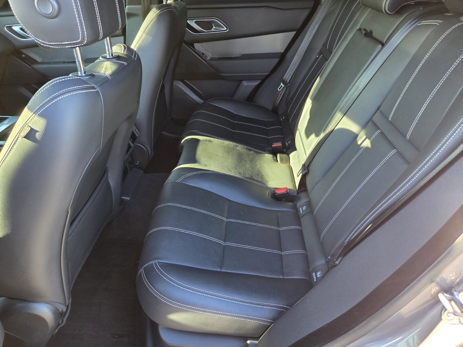 Used 2022 Land Rover Range Rover Velar S image 12