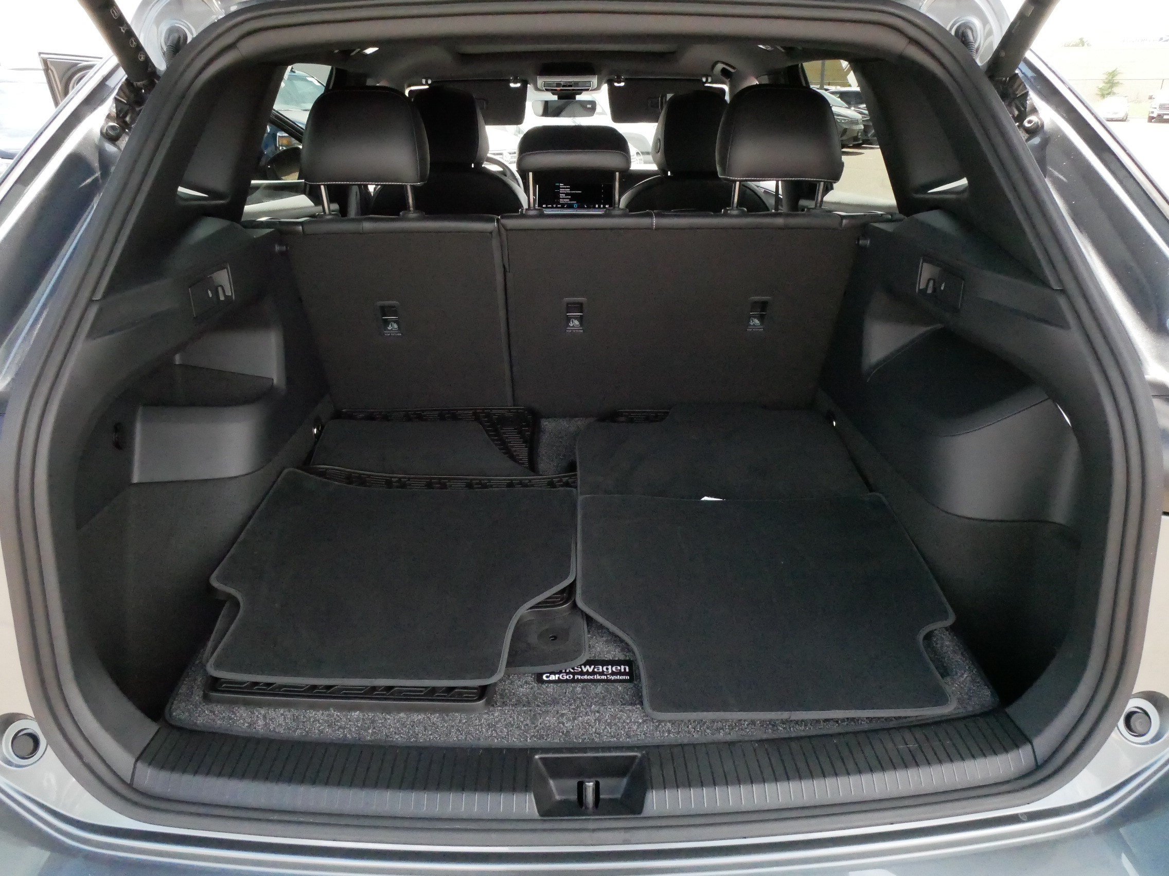 Used 2026 Volkswagen Tiguan SE R-Line AWD/4WD image 18