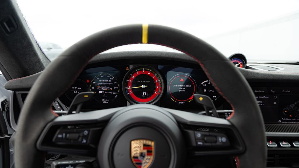 Certified 2025 Porsche 911 GT3 RS RWD image 39