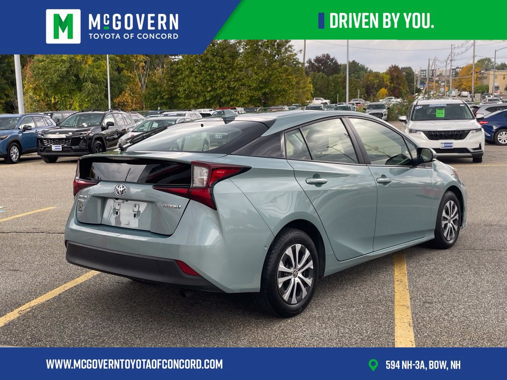 Used 2021 Toyota Prius LE w/ Carpet Mat Package (TMS) AWD/4WD image 5