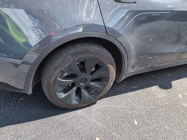 Used 2023 Tesla Model Y Long Range image 7