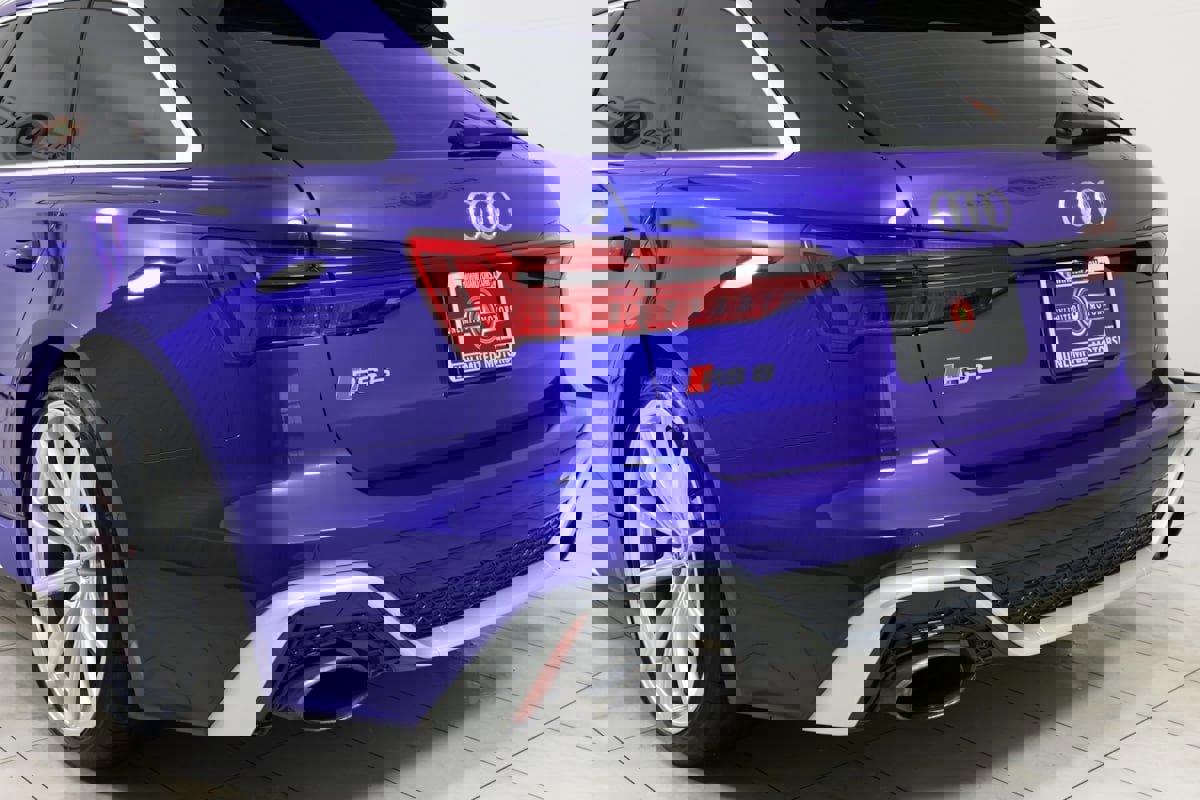 Used 2023 Audi RS 6 w/ Driver Assistance Package image 53