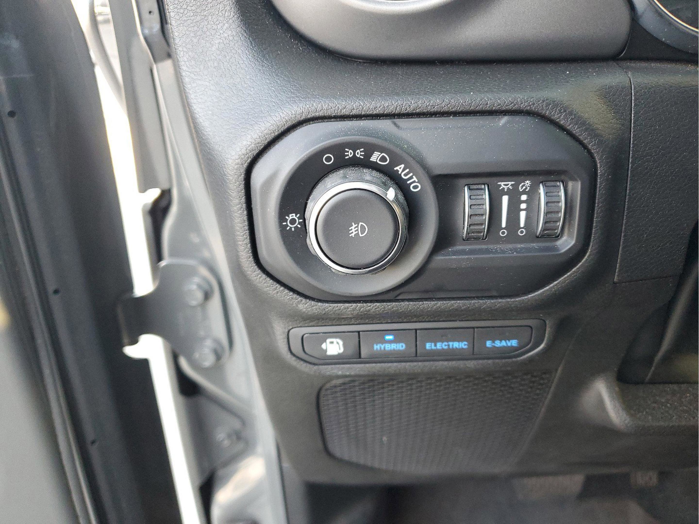 Used 2022 Jeep Wrangler Unlimited Rubicon 4xe w/ Steel Bumper Group image 26