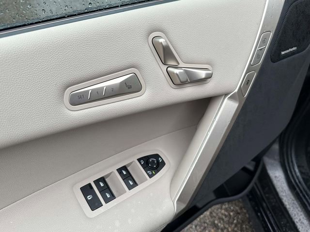 Used 2026 BMW iX xDrive45 image 21