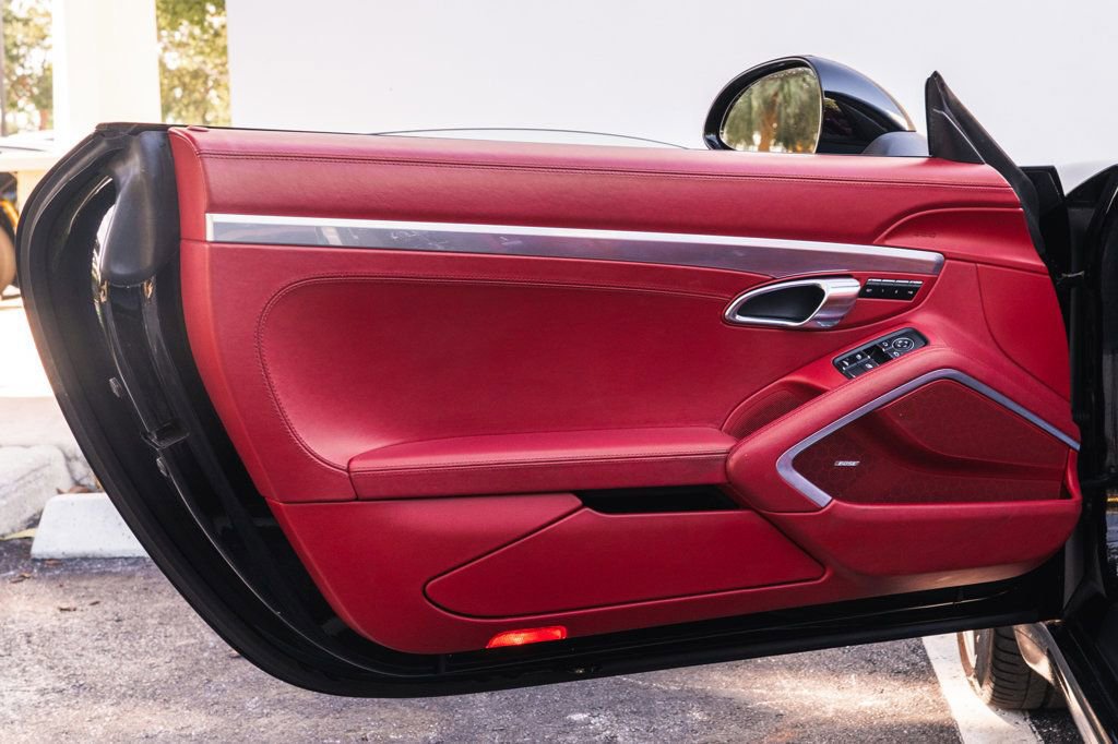 Used 2015 Porsche 911 Carrera image 25