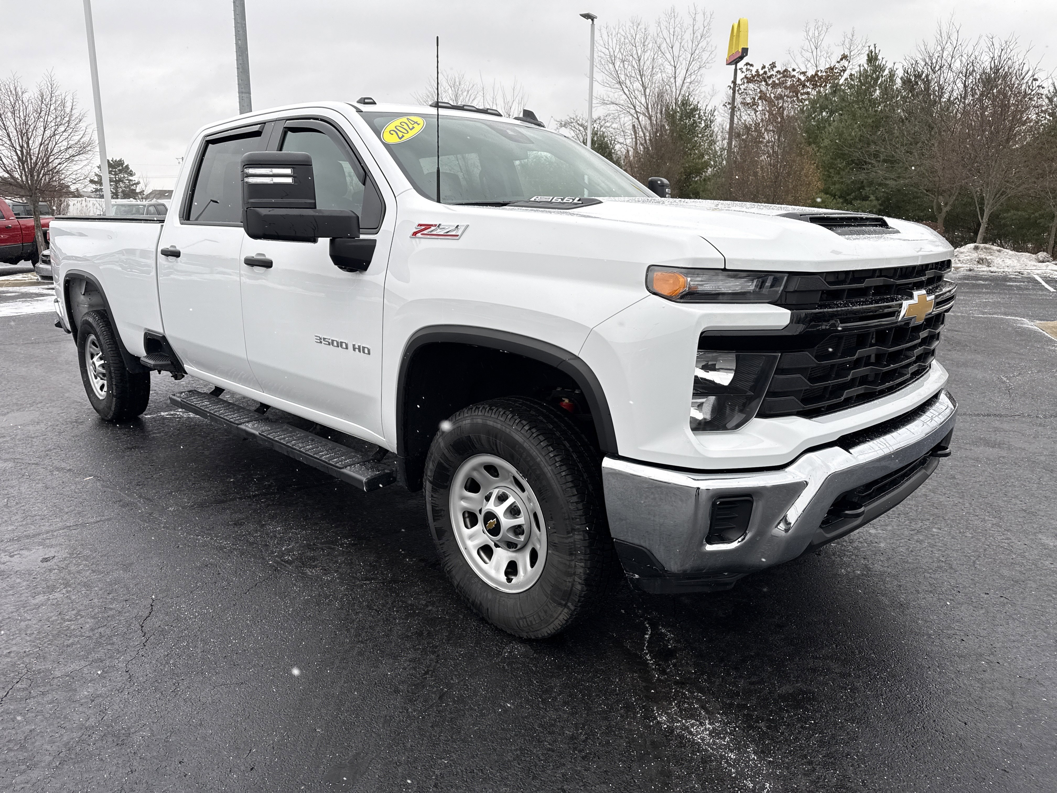 Used 2024 Chevrolet Silverado 3500 W/T image 14