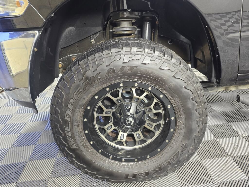 Used 2018 RAM 3500 Tradesman w/ Chrome Appearance Group image 12