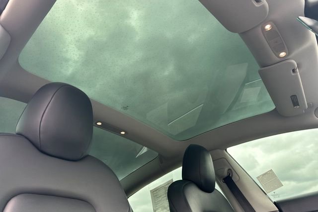 Used 2020 Tesla Model 3 RWD image 18