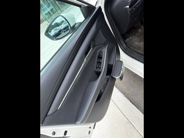 Used 2025 MAZDA MAZDA3 s FWD image 6