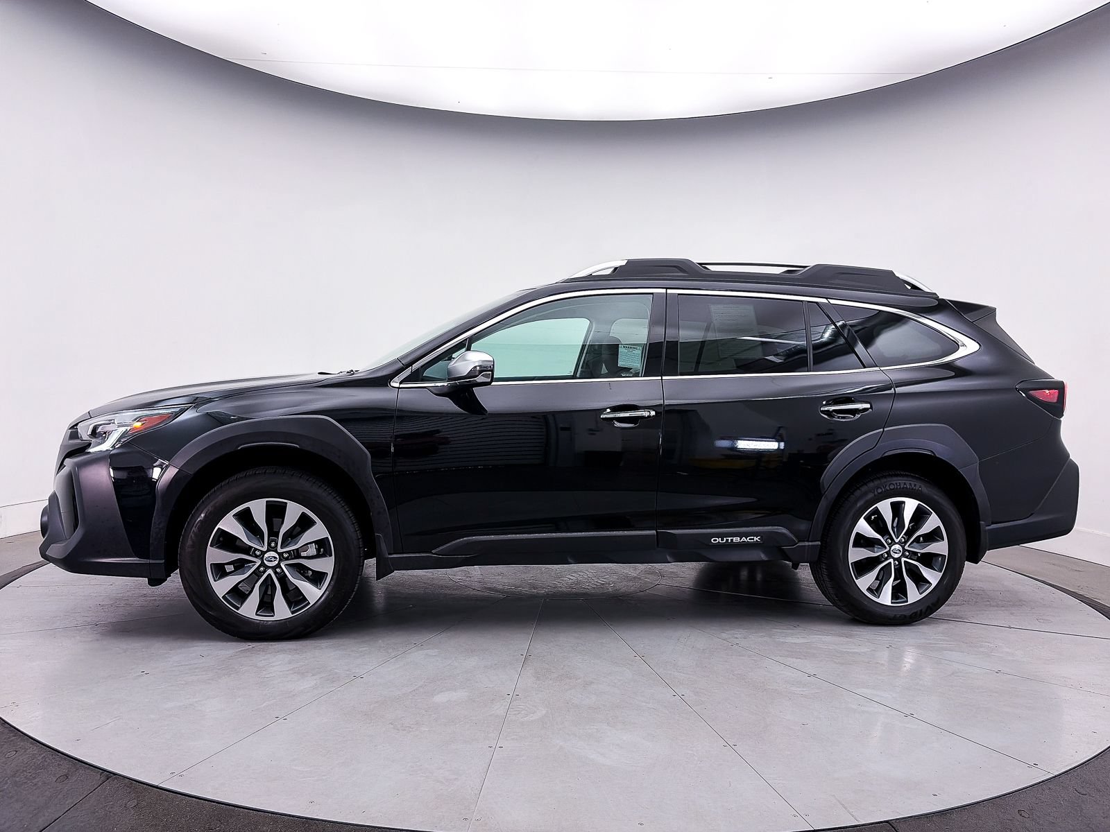 Used 2024 Subaru Outback Touring XT w/ Popular Package #2 AWD/4WD image 44