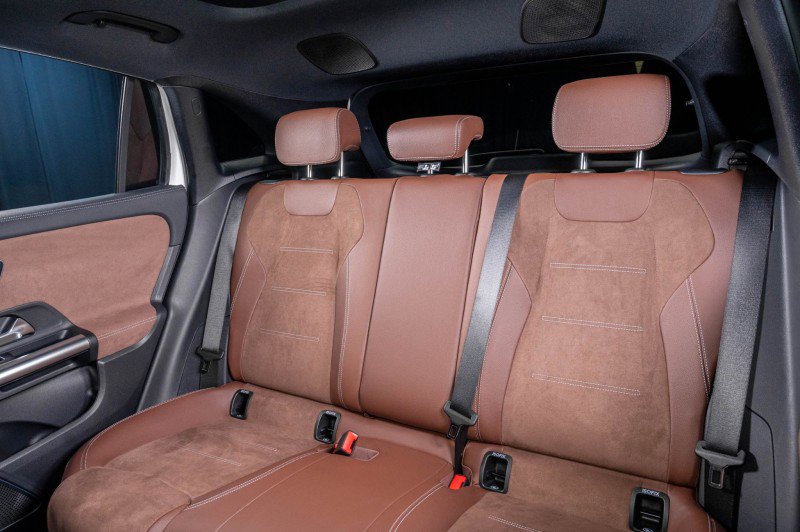 New 2025 Mercedes-Benz GLA 35 AMG 4MATIC image 30