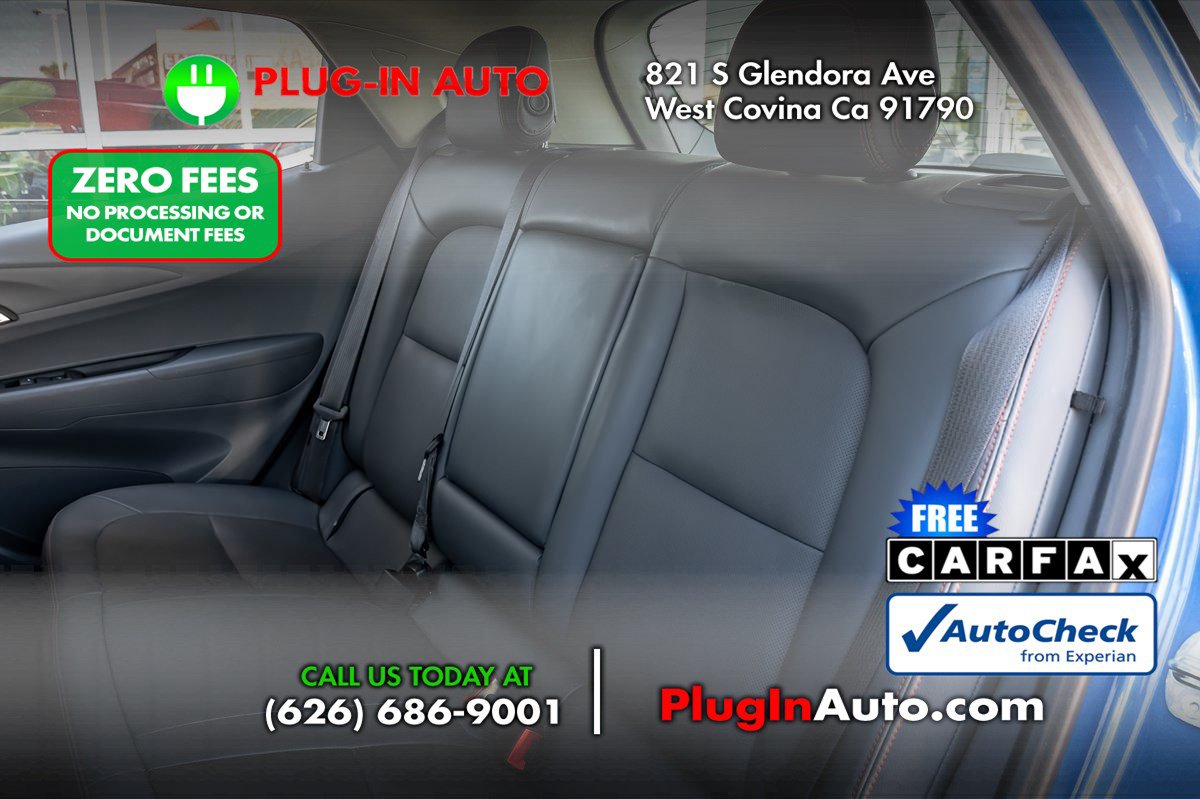 Used 2017 Chevrolet Bolt Premier w/ Driver Confidence II Package FWD image 10