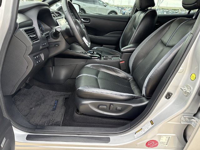Used 2020 Nissan Leaf SL Plus FWD image 18