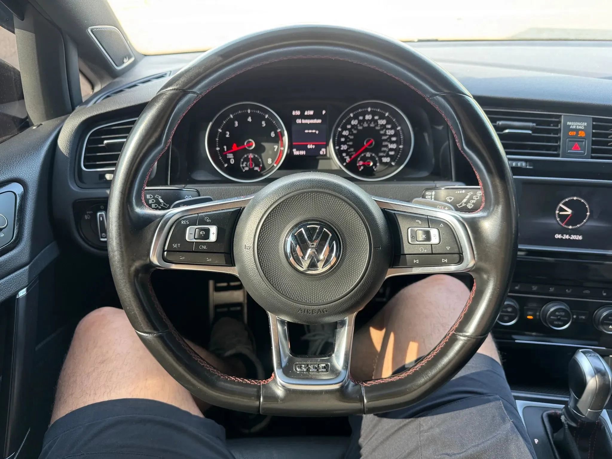 Used 2017 Volkswagen GTI SE FWD image 14