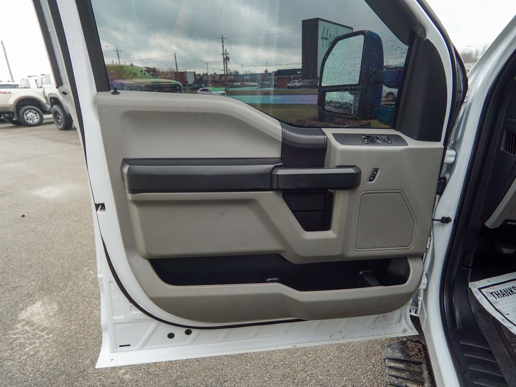 Used 2020 Ford F250 XL w/ Power Equipment Group image 14