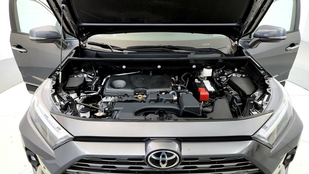 Certified 2023 Toyota RAV4 Limited w/ Limited Grade Weather Package AWD/4WD image 18