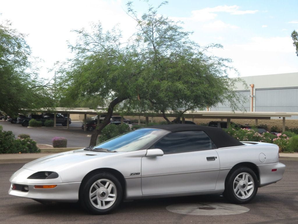 Used 1995 Chevrolet Camaro Z28 RWD image 1