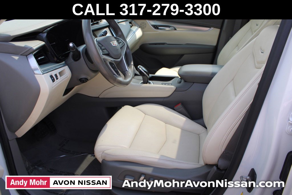 Used 2018 Cadillac XT5 Luxury w/ Driver Awareness Package AWD/4WD image 16
