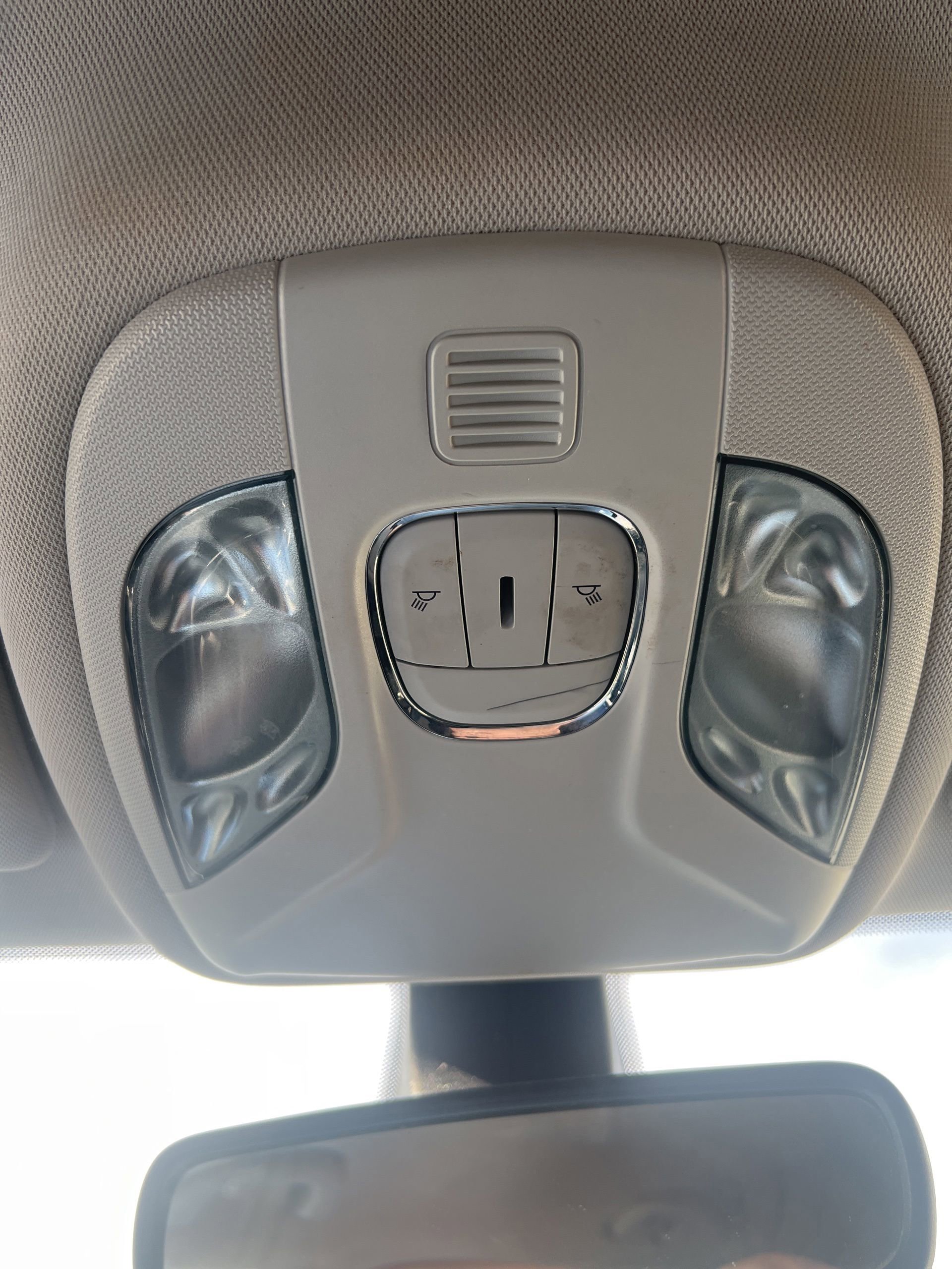 Used 2018 Jeep Compass Latitude AWD/4WD image 15