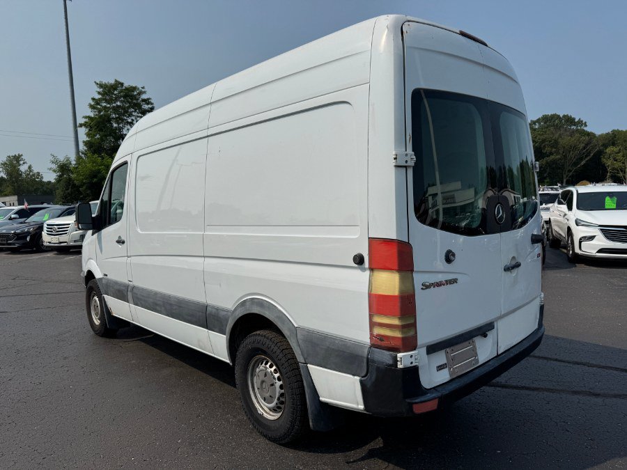 Used 2010 Mercedes-Benz Sprinter 2500 image 3