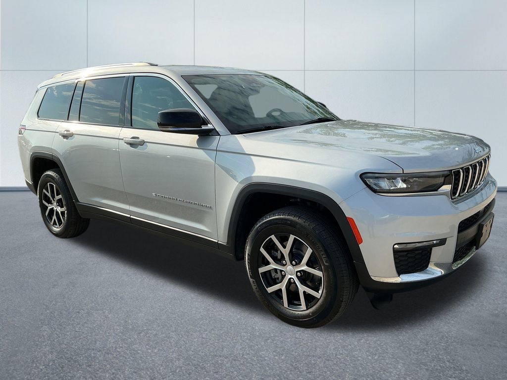 Certified 2023 Jeep Grand Cherokee L Limited AWD/4WD image 9